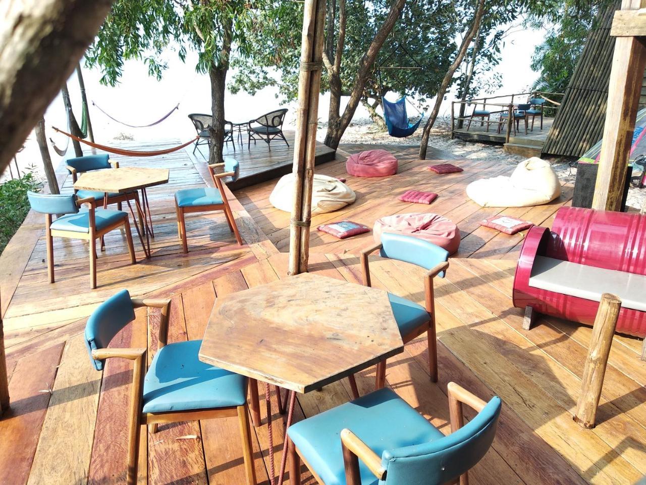 Hotel The Boarding House Sihanoukville Exterior foto